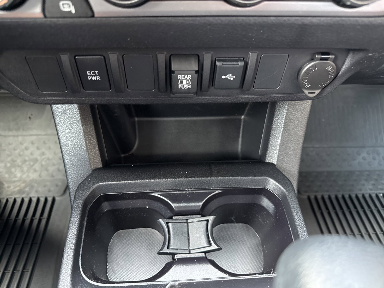 Used 2022 Toyota Tacoma 4x4 Double Cab image 24