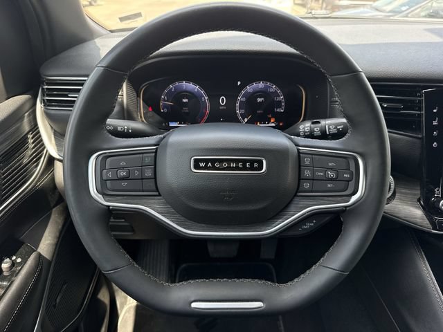 Used 2024 Jeep Wagoneer Series III AWD/4WD image 13