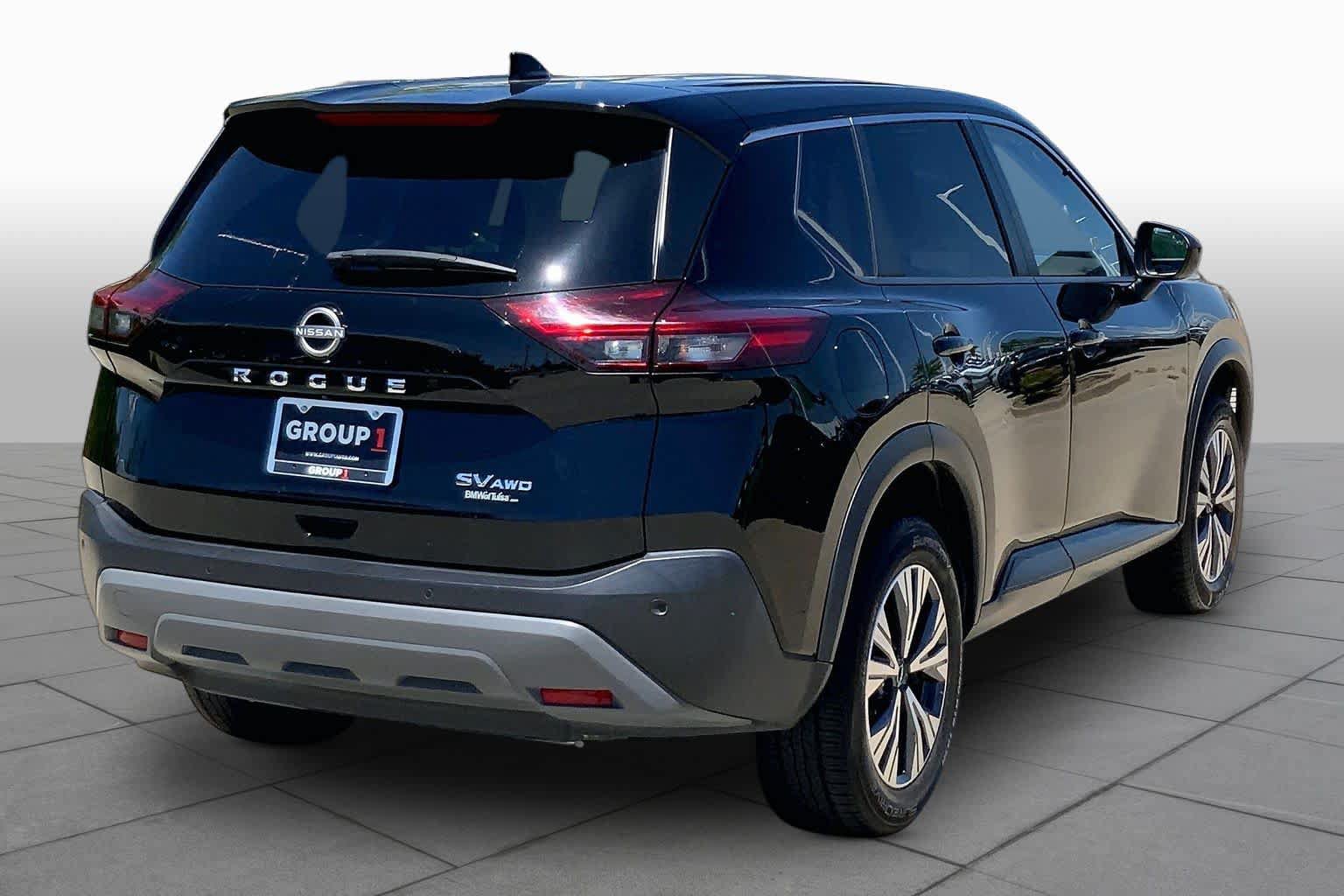 Used 2023 Nissan Rogue SV AWD/4WD image 12