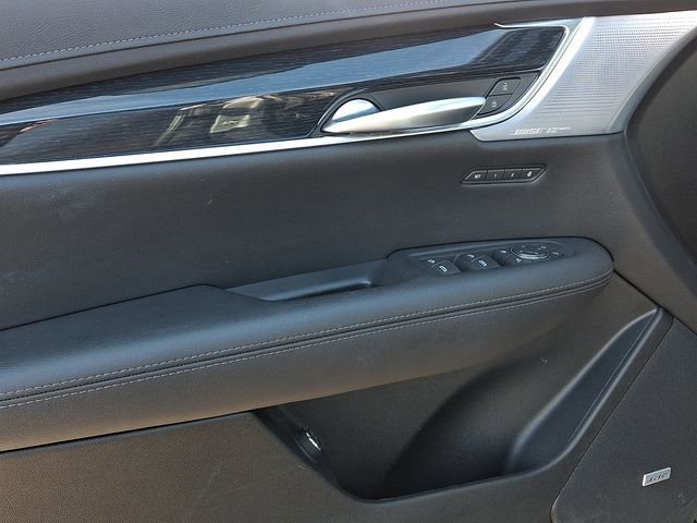 Certified 2025 Cadillac XT5 Premium Luxury image 11