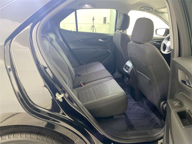 Used 2023 Chevrolet Equinox LT image 32