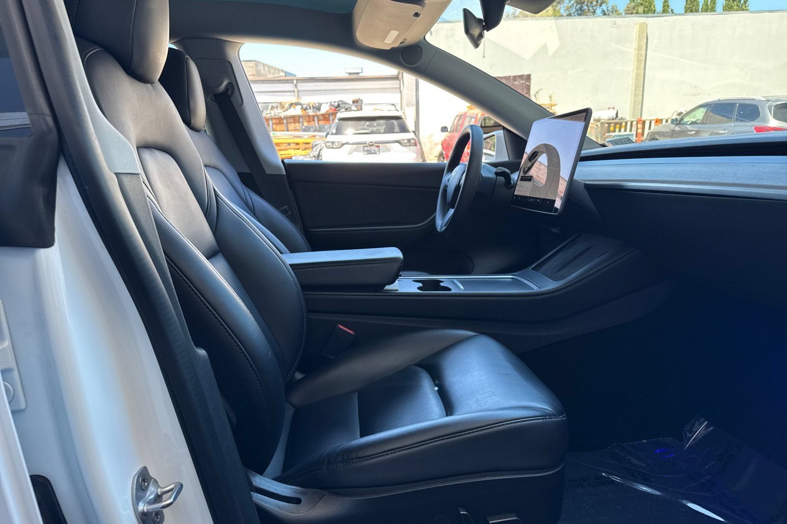 Used 2022 Tesla Model Y Performance AWD/4WD image 15