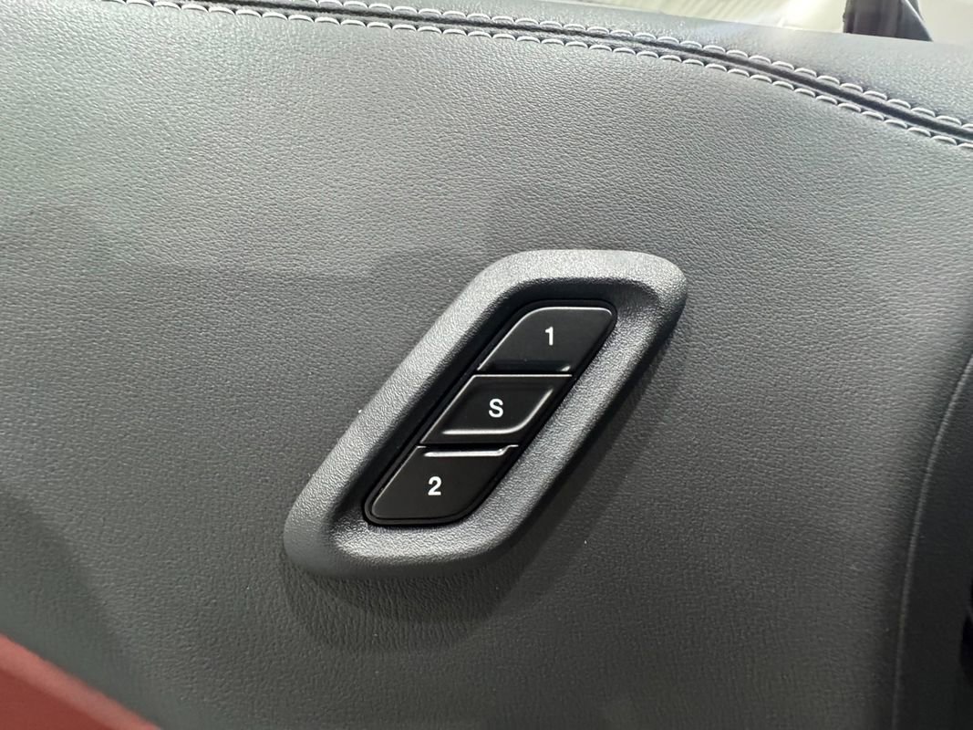 Used 2023 Dodge Challenger SRT Hellcat w/ Driver Convenience Group image 28