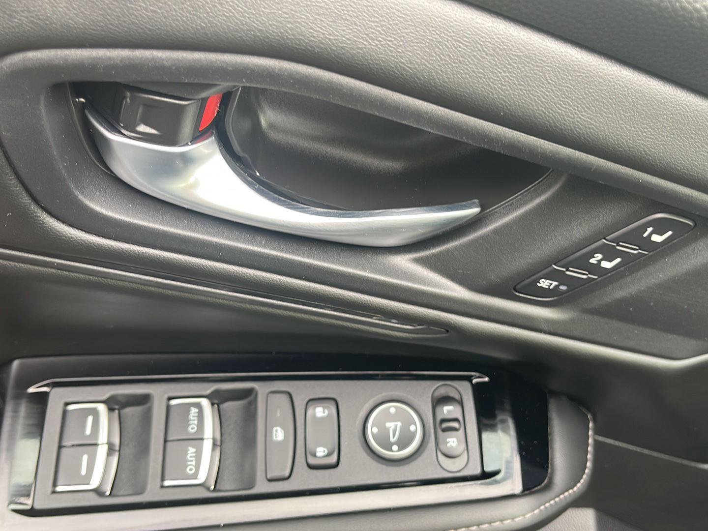 Used 2023 Honda Accord Touring image 21