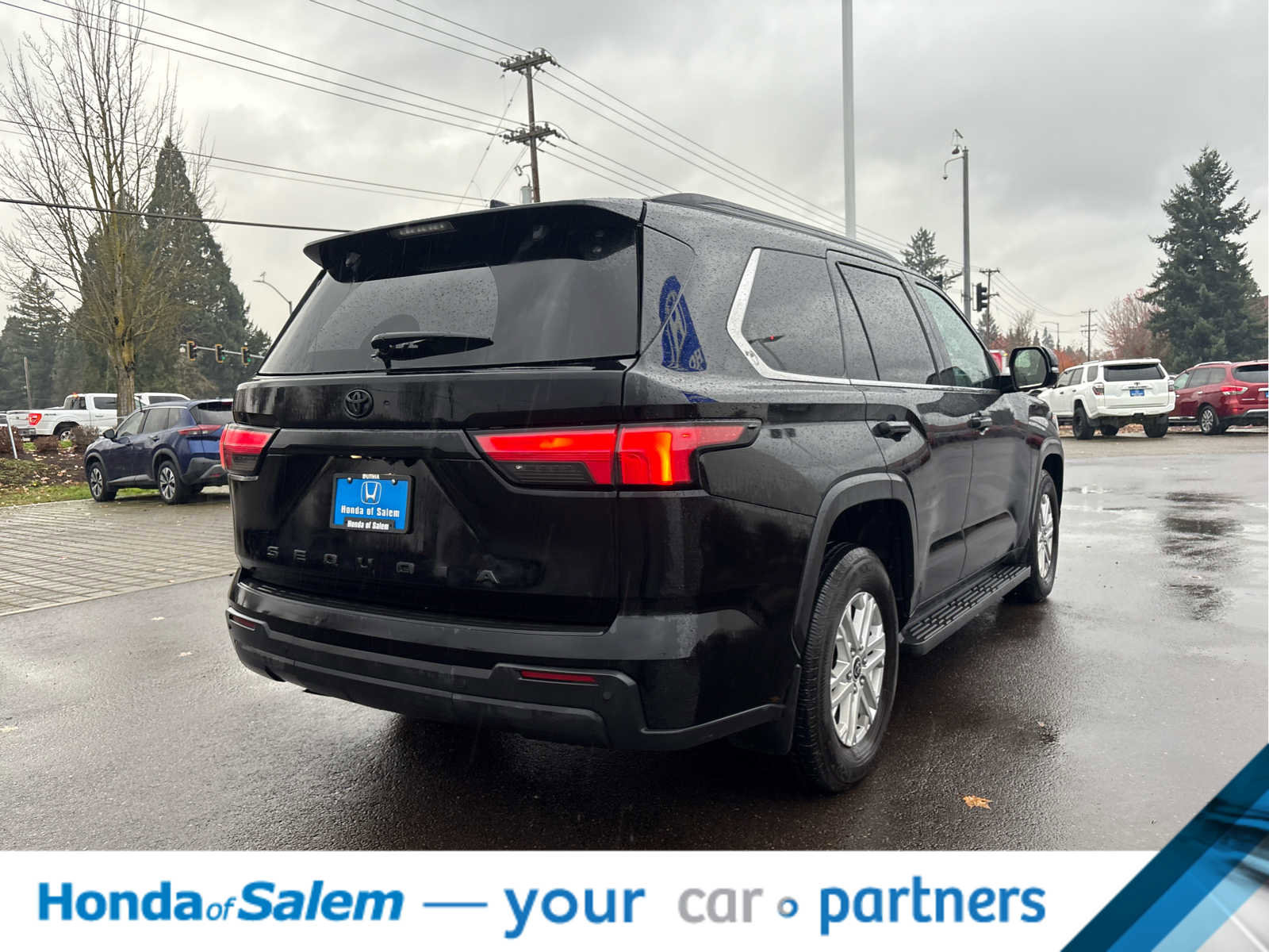 Used 2024 Toyota Sequoia SR5 w/ SR5 Premium Package image 6