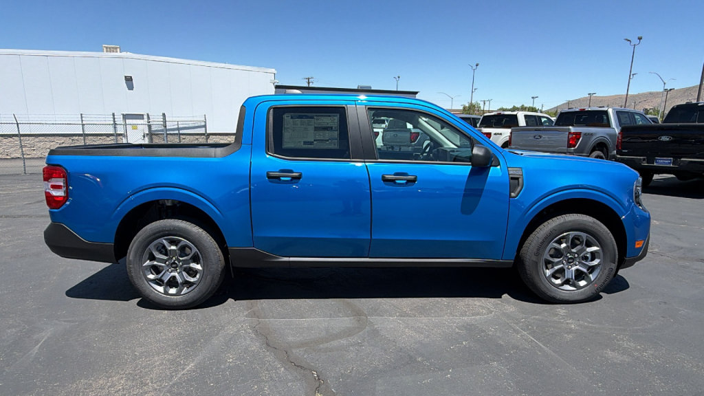 New 2026 Ford Maverick XLT w/ Equipment Group 301A AWD/4WD image 2