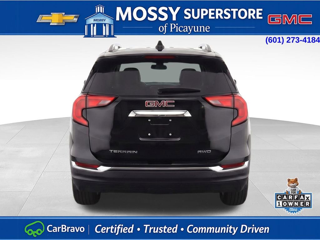 Used 2024 GMC Terrain SLT AWD/4WD image 8