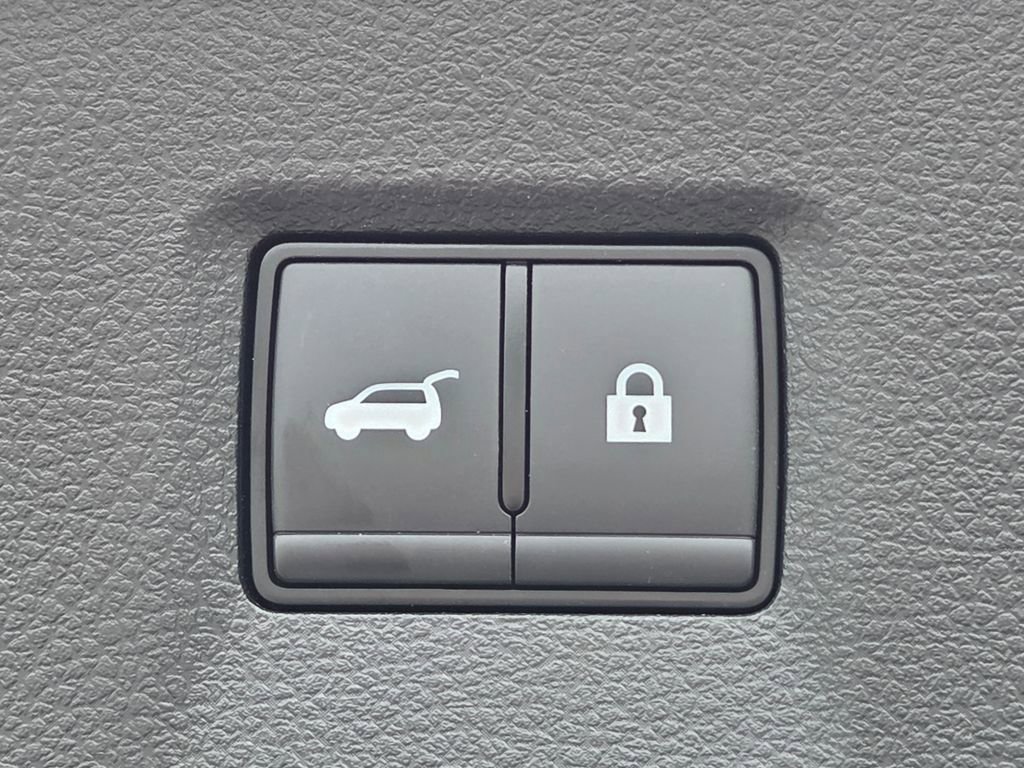 Used 2025 INFINITI QX60 Sensory w/ Vision Package AWD/4WD image 34