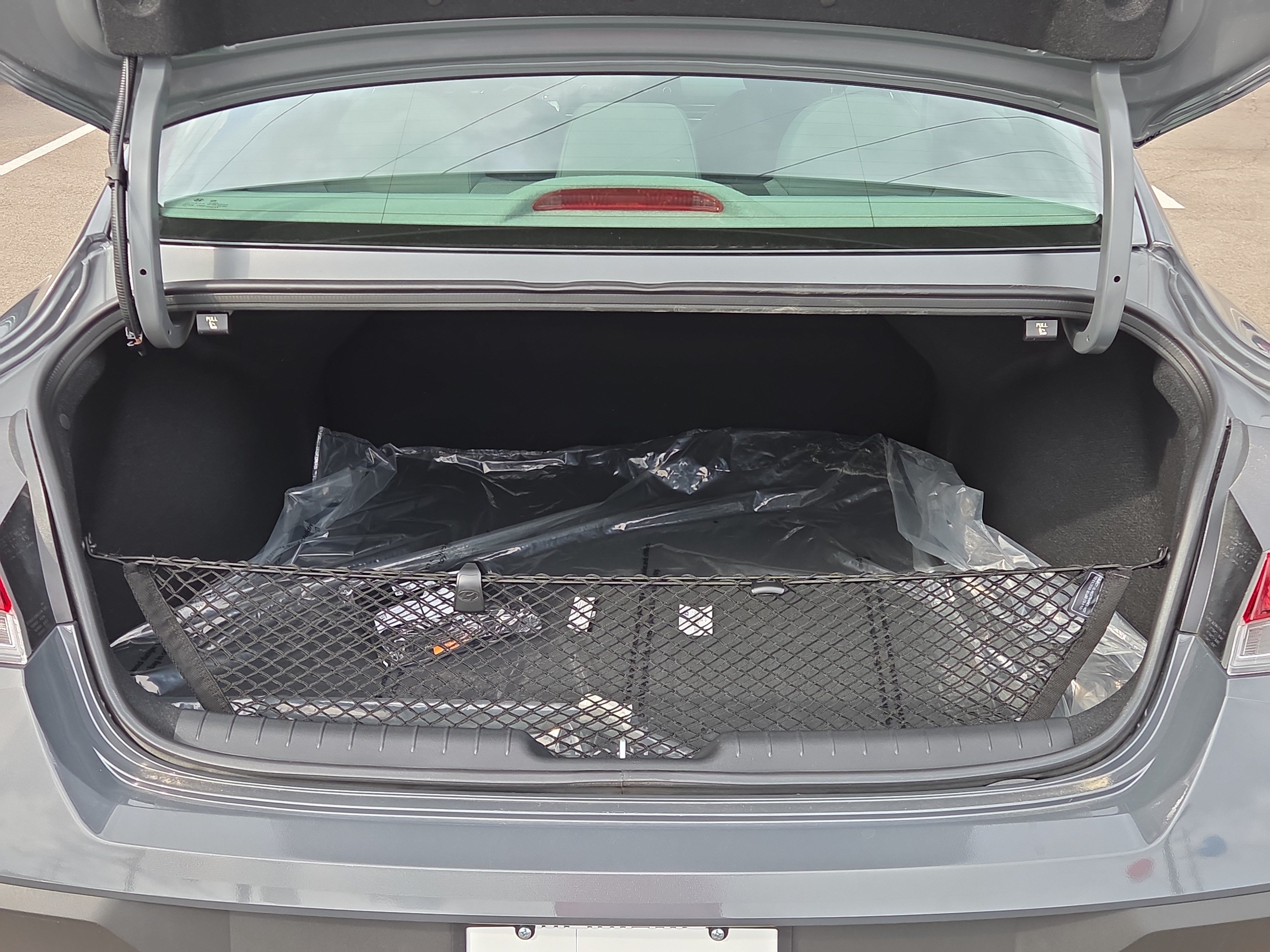 New 2026 Hyundai Elantra SE FWD image 4