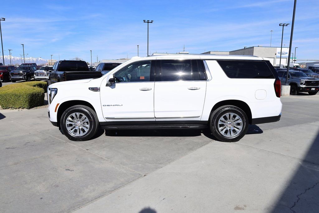 New 2026 GMC Yukon XL Denali w/ Advanced Technology Package image 3