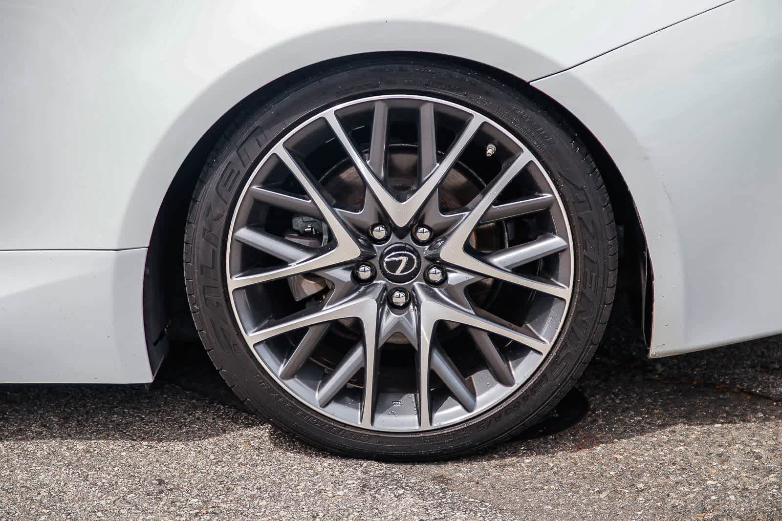Used 2016 Lexus RC 200t image 8