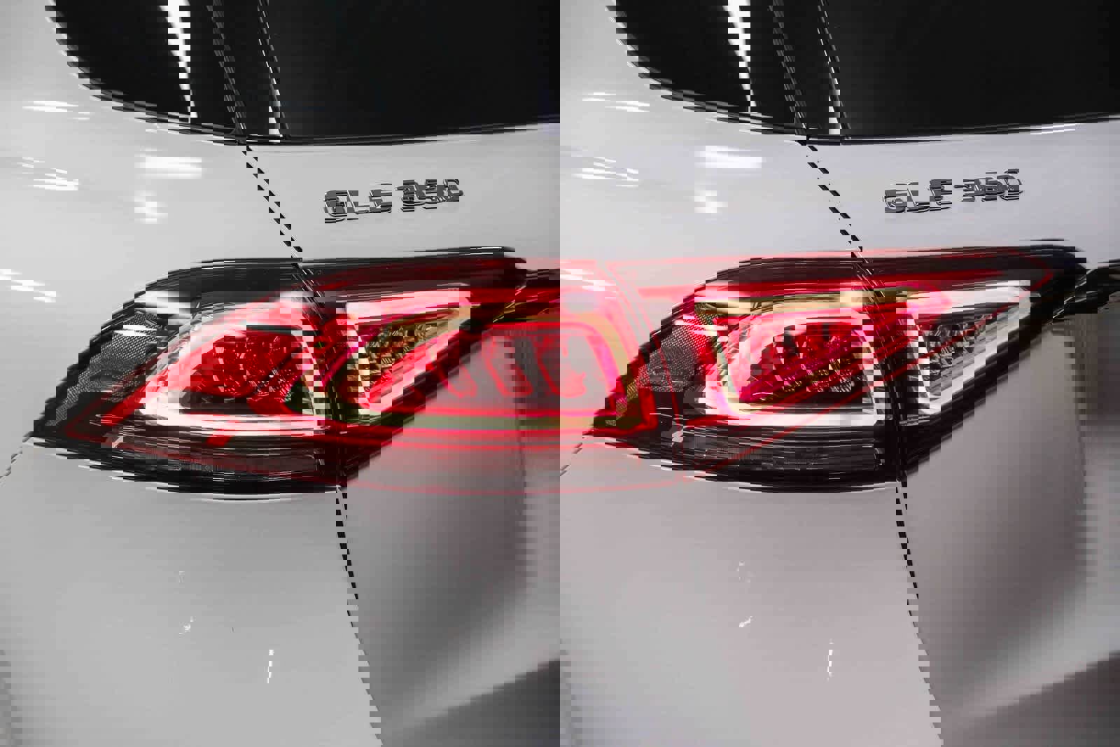 Used 2023 Mercedes-Benz GLE 350 image 7