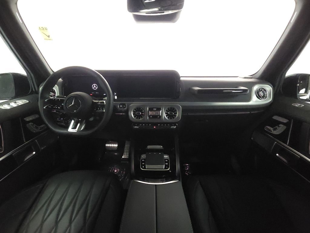 Used 2025 Mercedes-Benz G 63 AMG 4MATIC image 27
