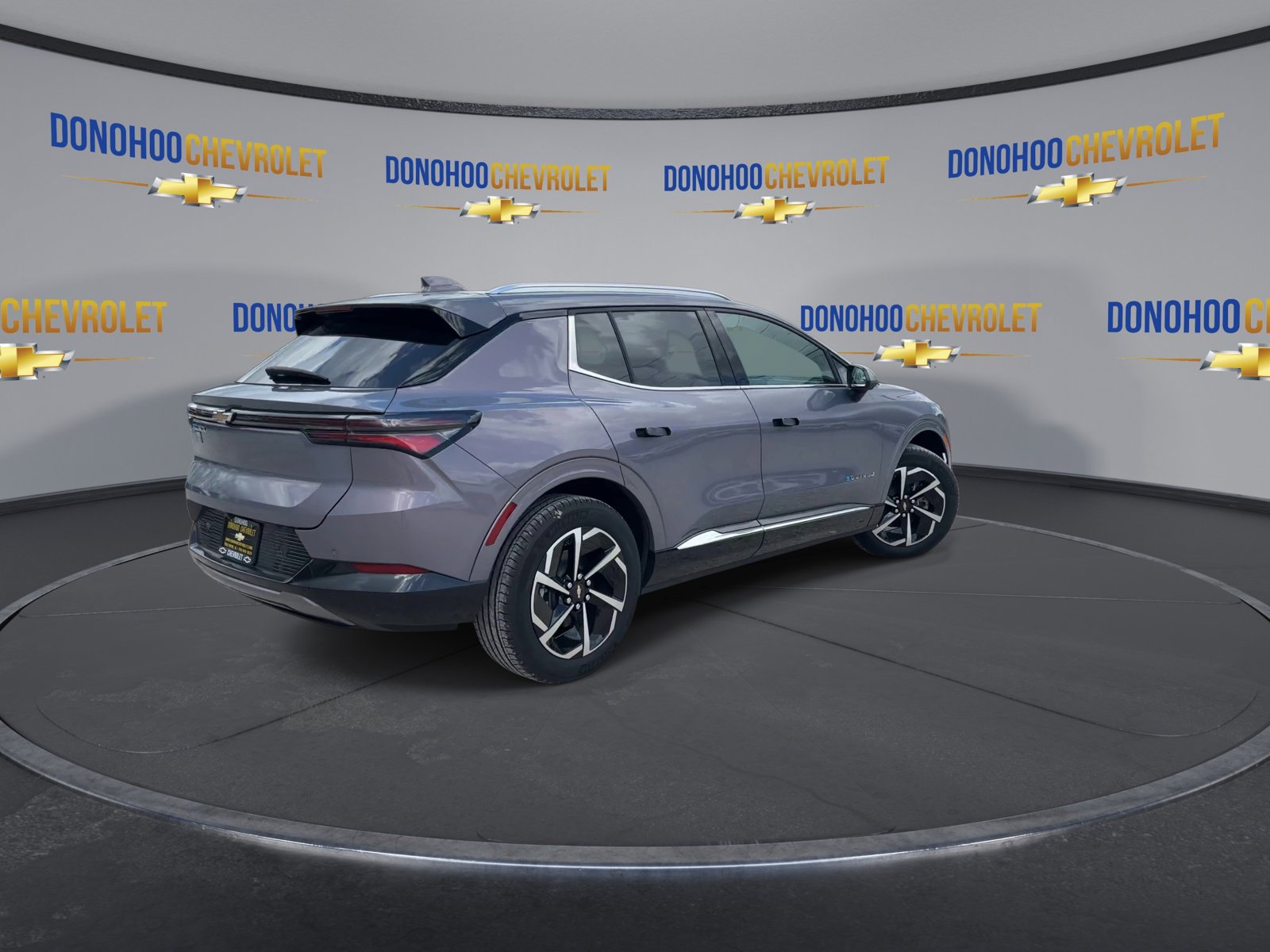 Used 2024 Chevrolet Equinox EV LT image 11