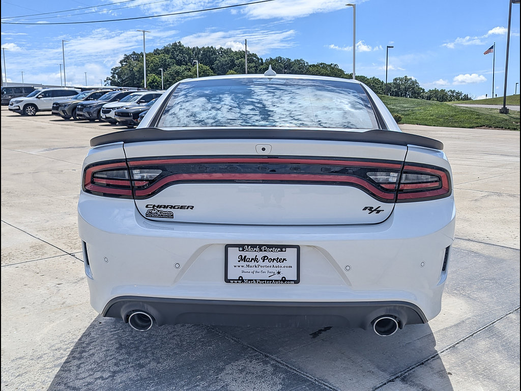 Used 2023 Dodge Charger R/T w/ Plus Group RWD image 10