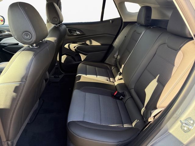 Used 2025 Chevrolet Trax LT w/ Driver Confidence Package image 13