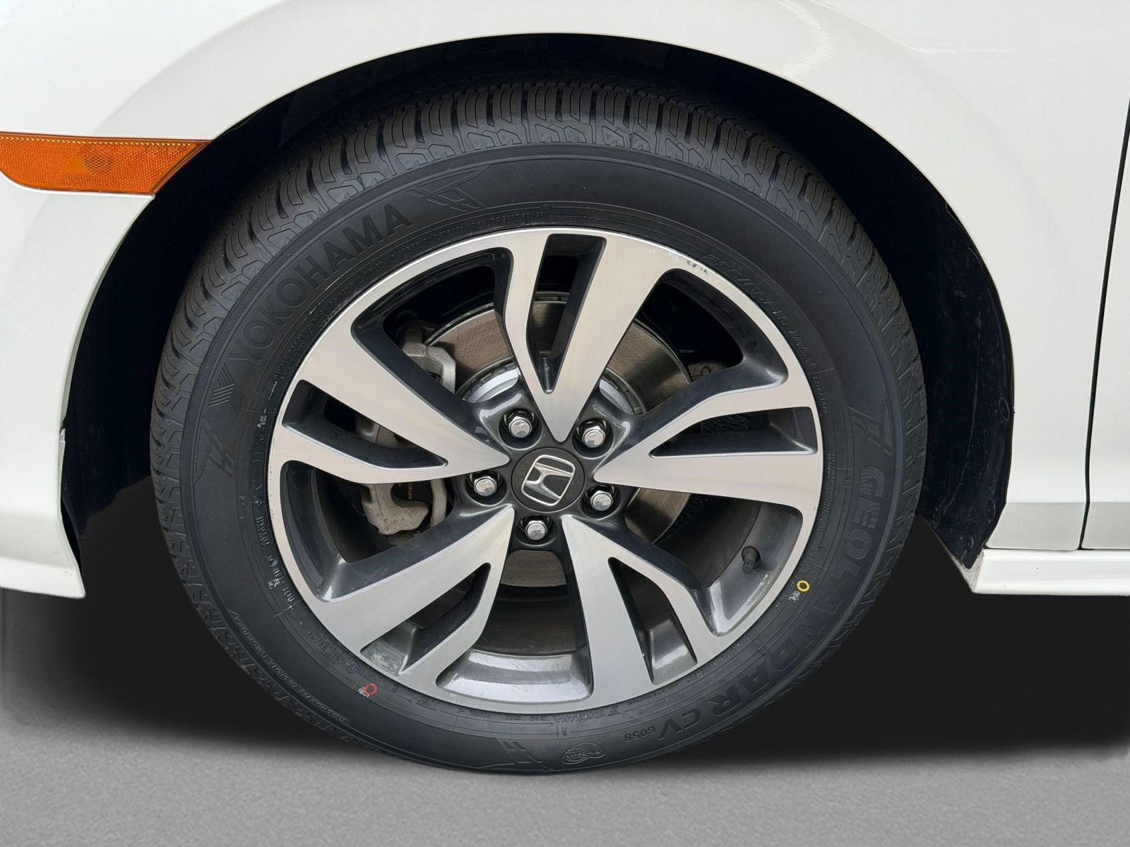 Used 2023 Honda Odyssey Touring image 13