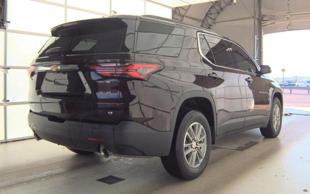 Certified 2023 Chevrolet Traverse LT FWD image 3