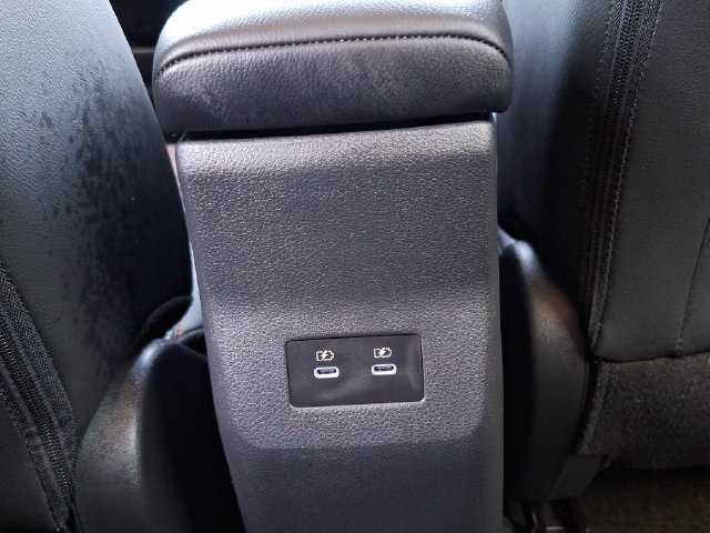 Certified 2025 Nissan Kicks SR w/ Illumination Package FWD image 32