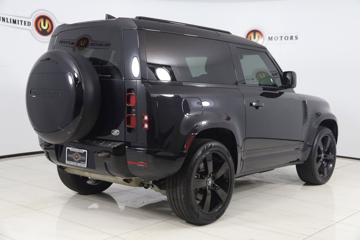 Used 2023 Land Rover Defender 90 X-Dynamic SE AWD/4WD image 3