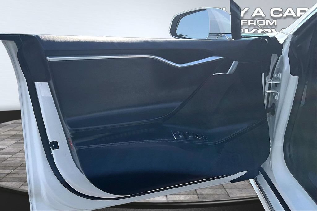 Used 2018 Tesla Model S 100D AWD/4WD image 23