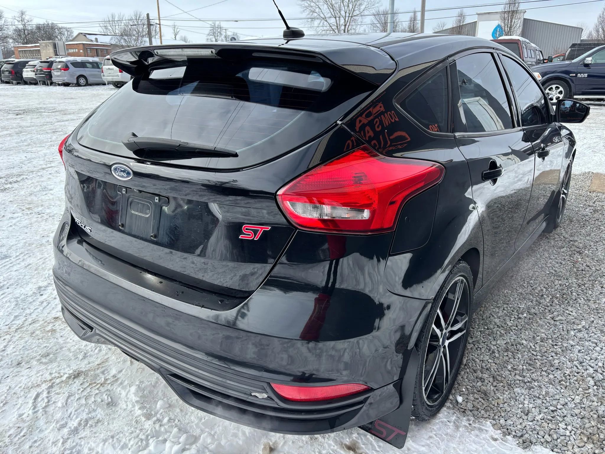 Used 2018 Ford Focus ST image 6