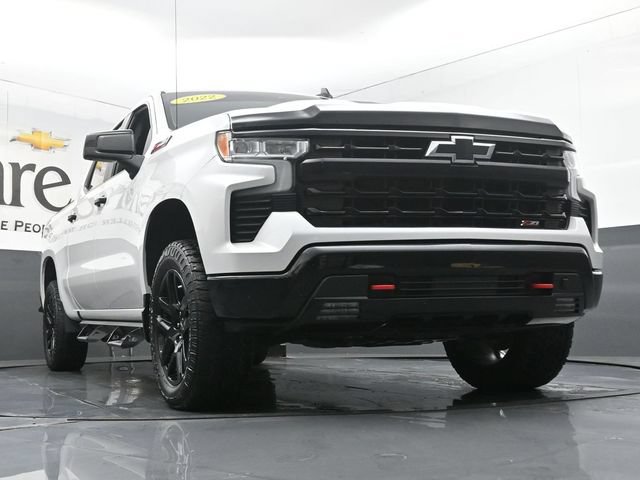 Used 2022 Chevrolet Silverado 1500 LT Trail Boss w/ Convenience Package II AWD/4WD image 3