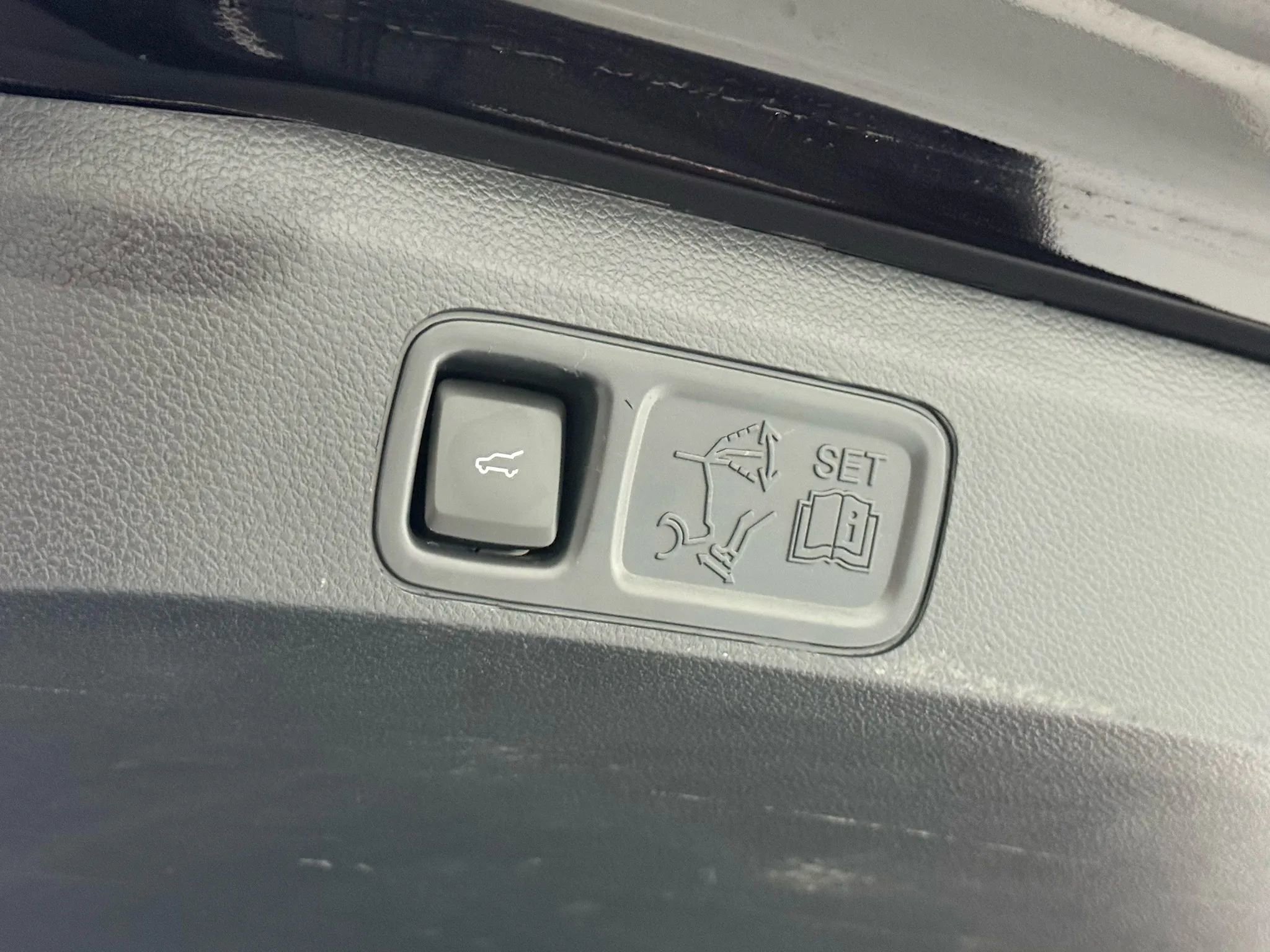 Used 2023 Lincoln Navigator L Standard Sport Utility 4D image 45