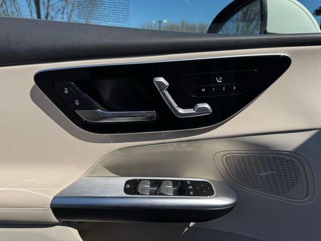 Used 2026 Mercedes-Benz GLC 300 4MATIC image 19