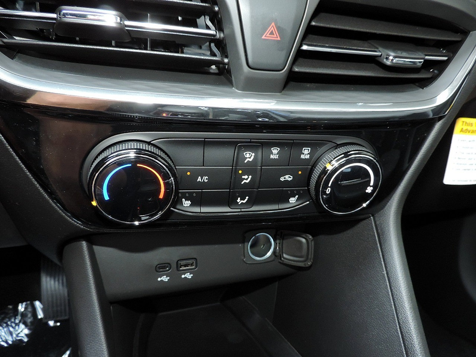 New 2026 Buick Encore GX Sport Touring w/ Comfort Package FWD image 17