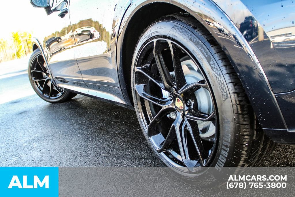 Used 2023 Porsche Cayenne Turbo image 14