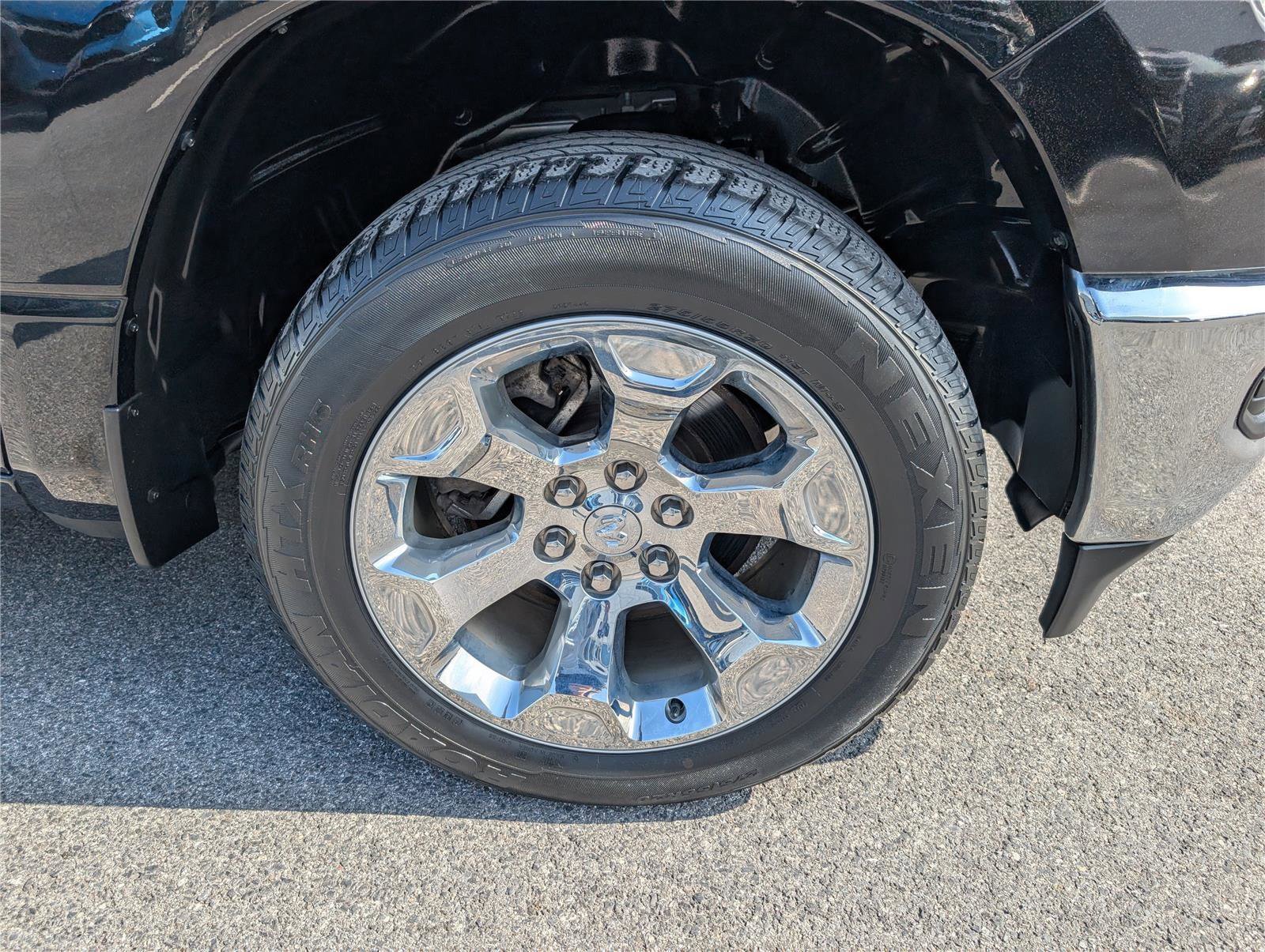 Used 2022 RAM 1500 Big Horn AWD/4WD image 9