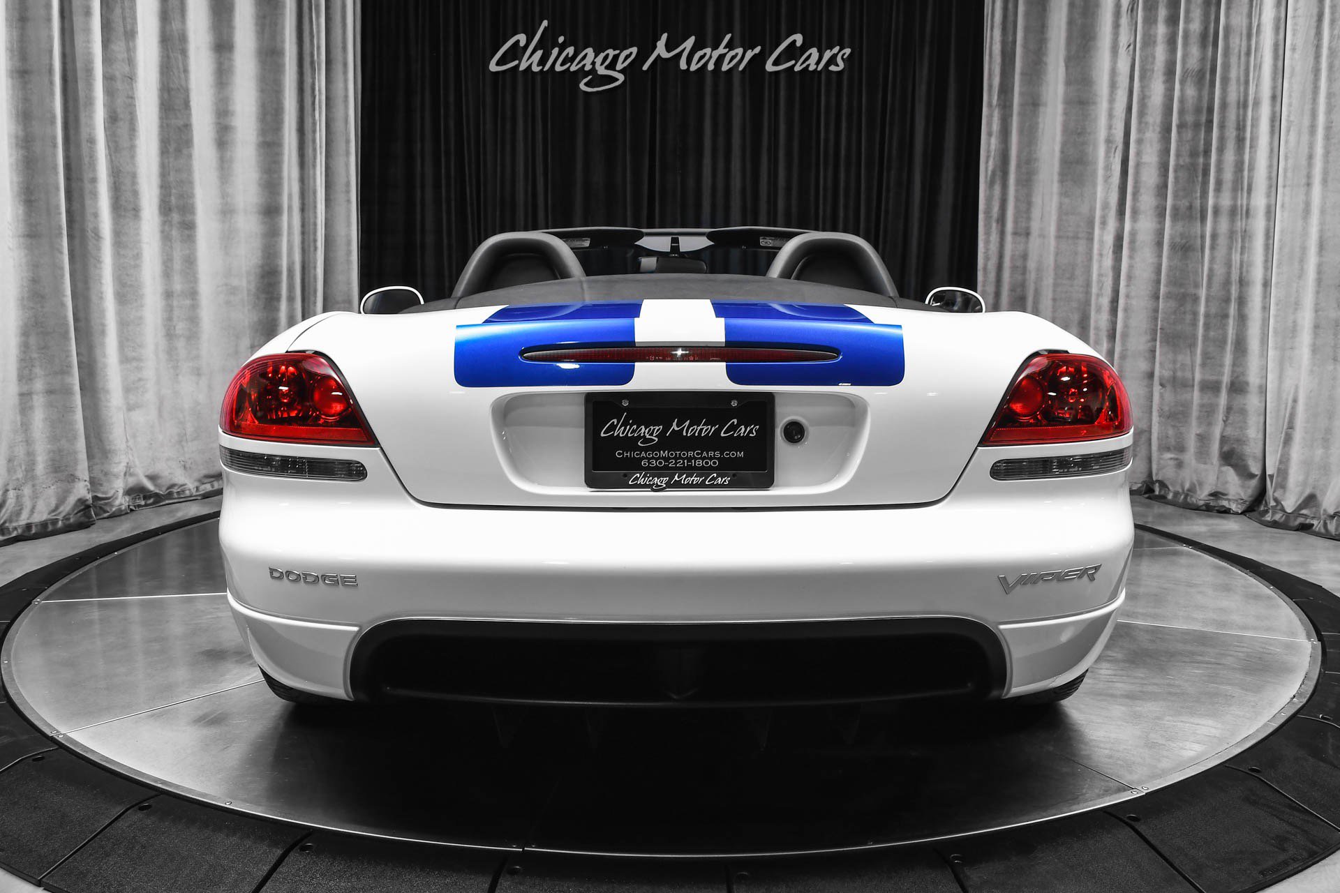Used 2005 Dodge Viper SRT-10 image 4