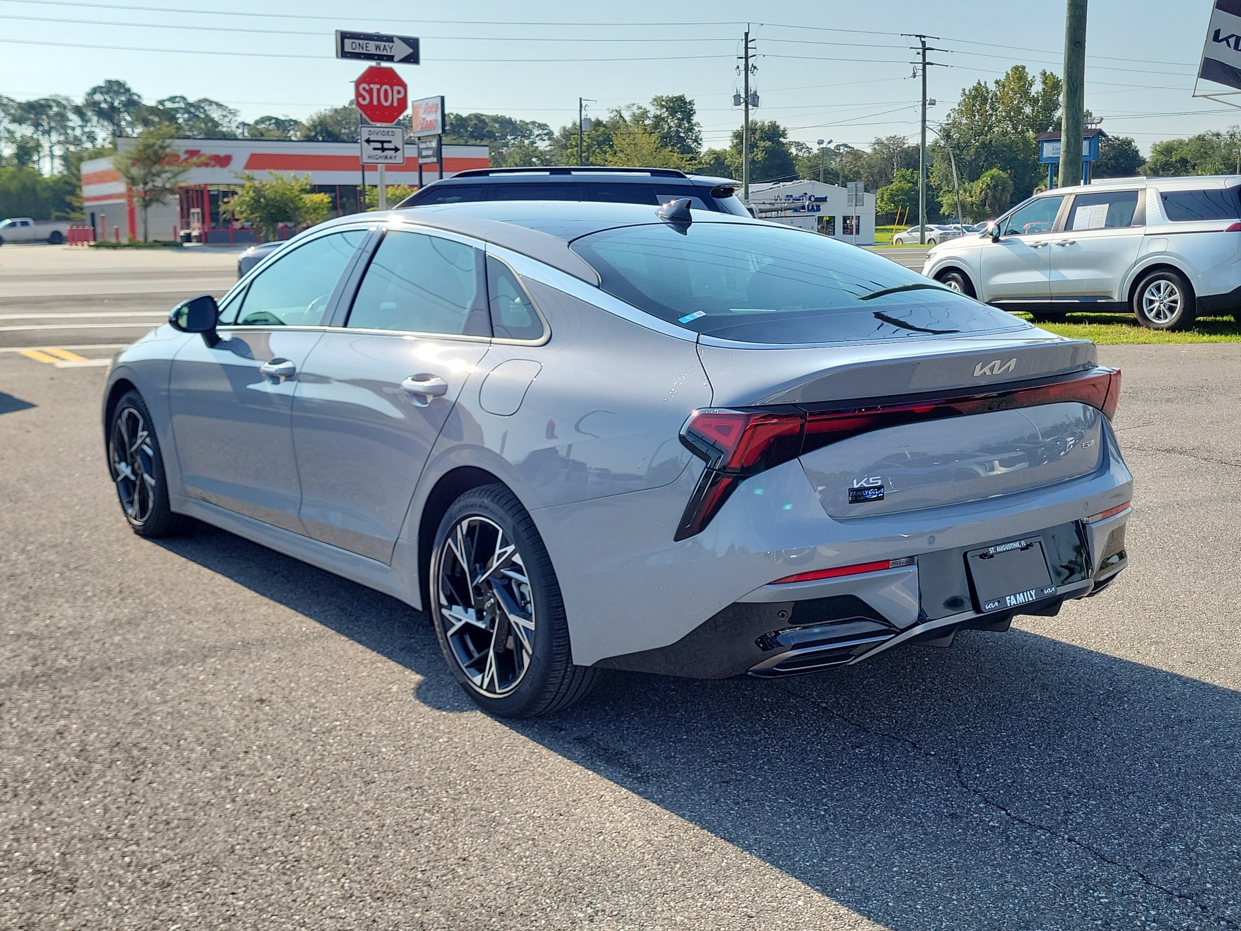 Certified 2025 Kia K5 GT-Line w/ GT-Line Premium Package FWD image 4