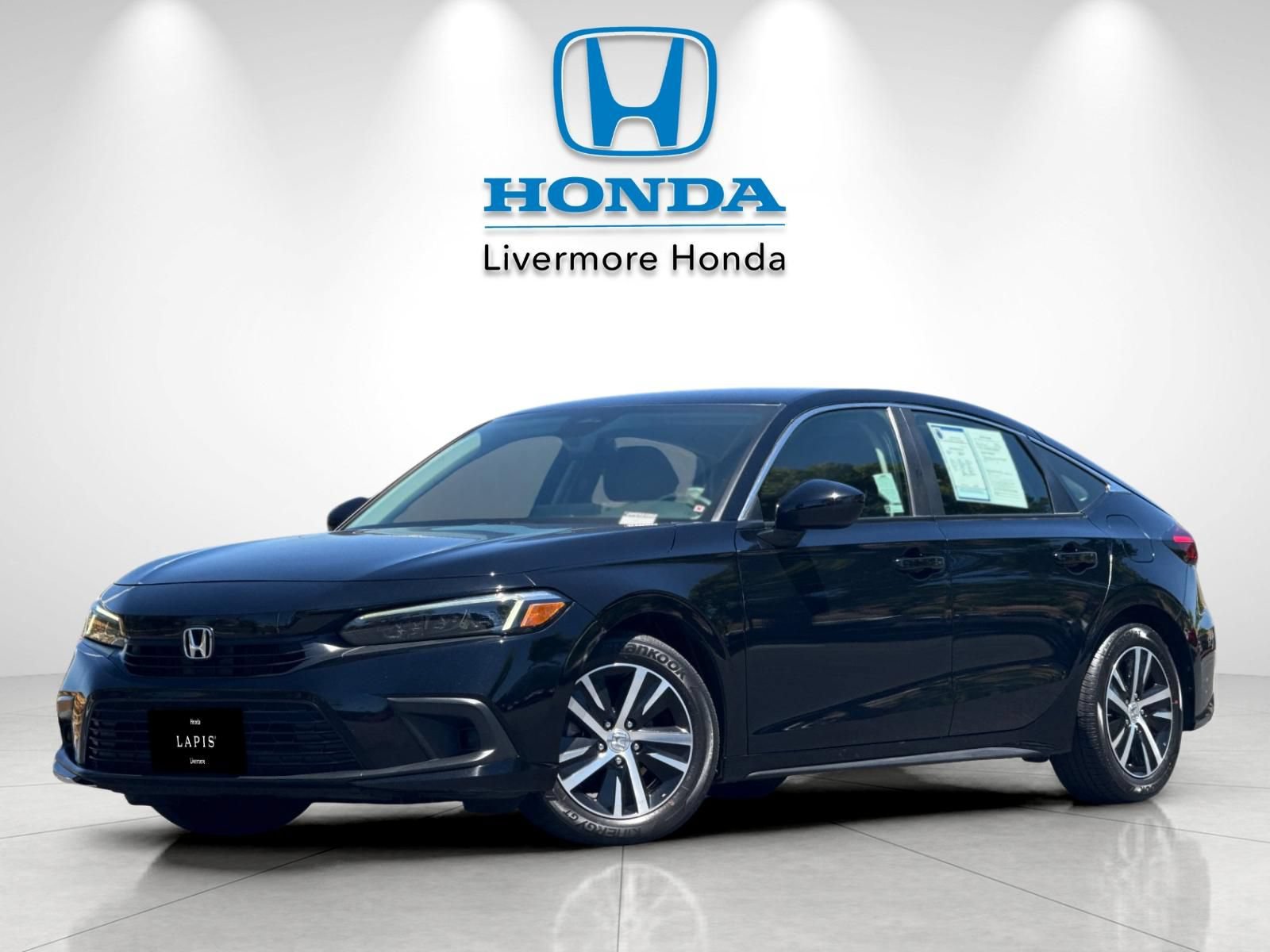 Used 2023 Honda Civic LX image 2