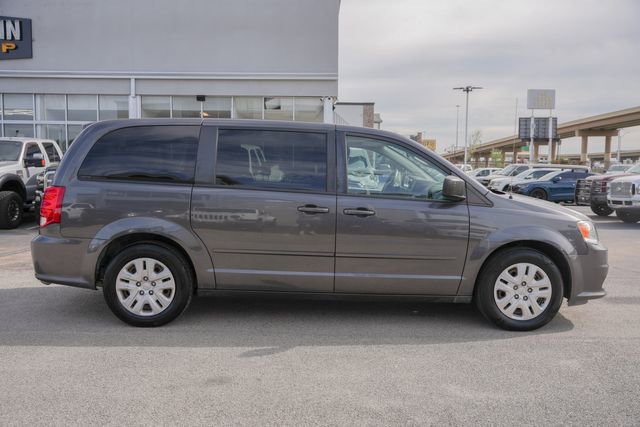 Used 2017 Dodge Grand Caravan SE w/ Power Window Group image 4