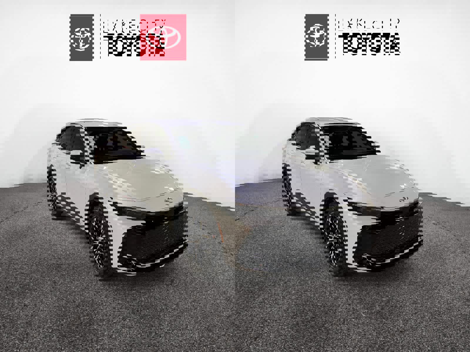 Used 2025 Toyota Crown XLE image 10