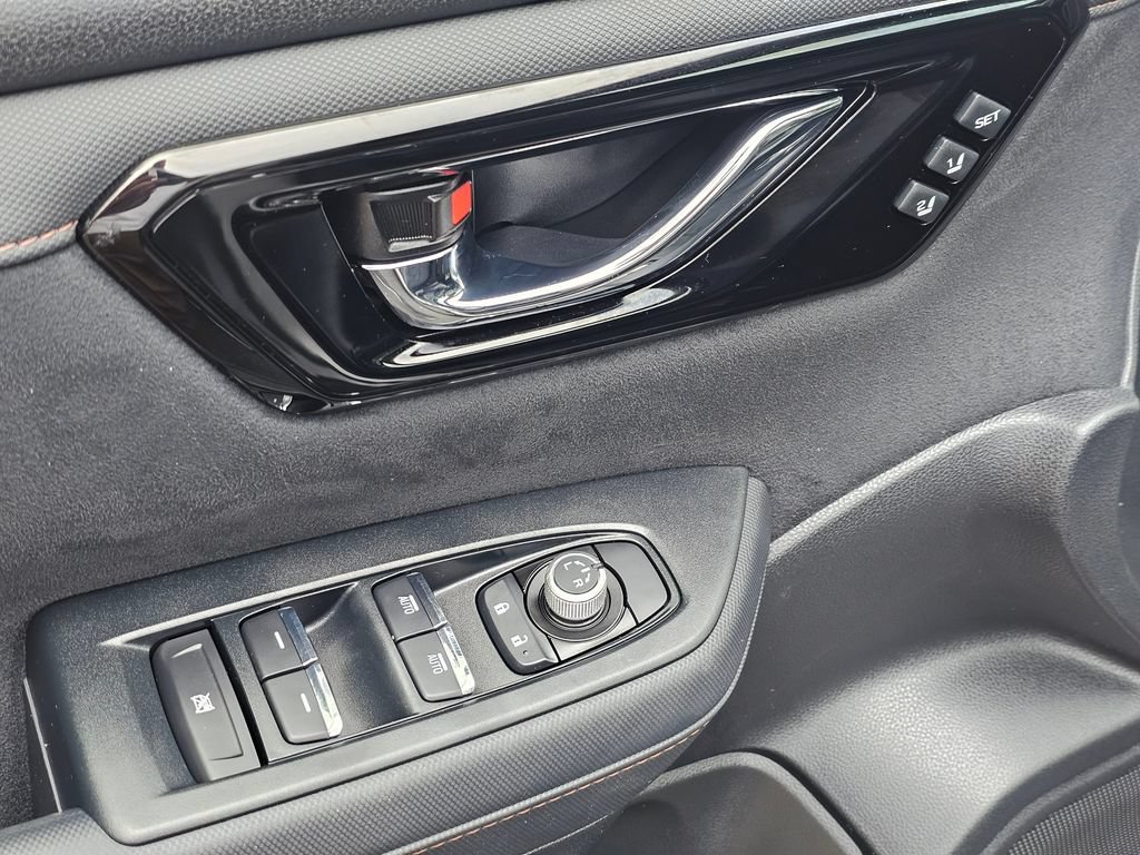 Used 2025 Subaru Forester Touring w/ Popular Package - Touring AWD/4WD image 23
