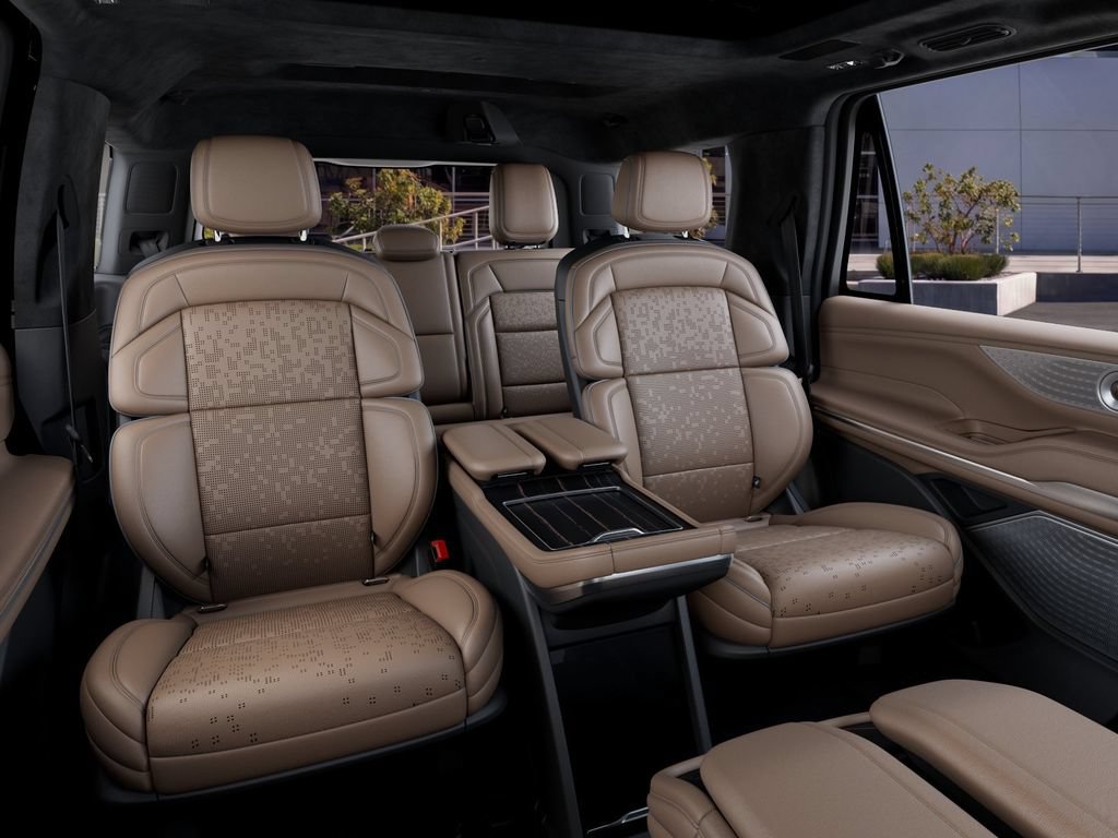 New 2027 Lincoln Navigator Black Label AWD/4WD image 11