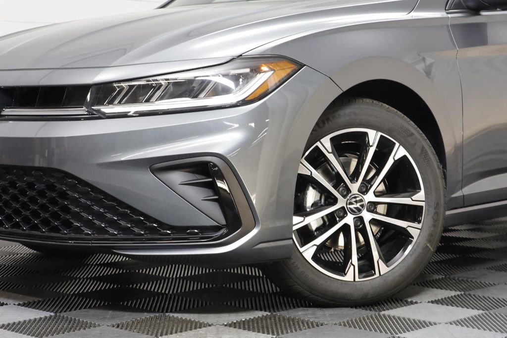 New 2026 Volkswagen Jetta Sport image 4