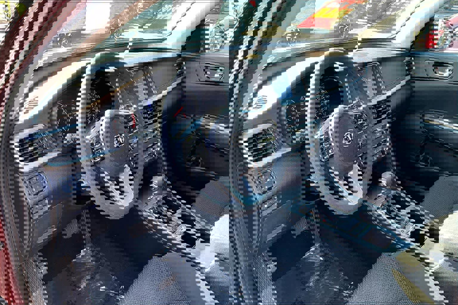 Used 2019 Kia Optima LX image 14