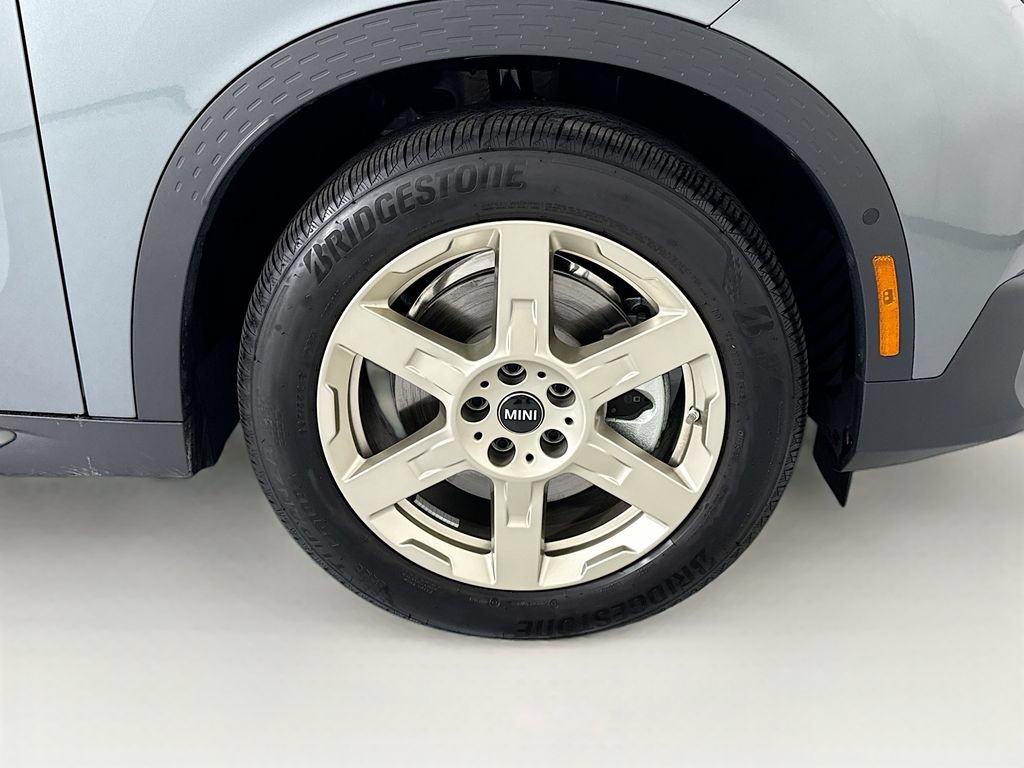 Certified 2025 MINI Cooper Countryman SE w/ Comfort Package Max AWD/4WD image 33
