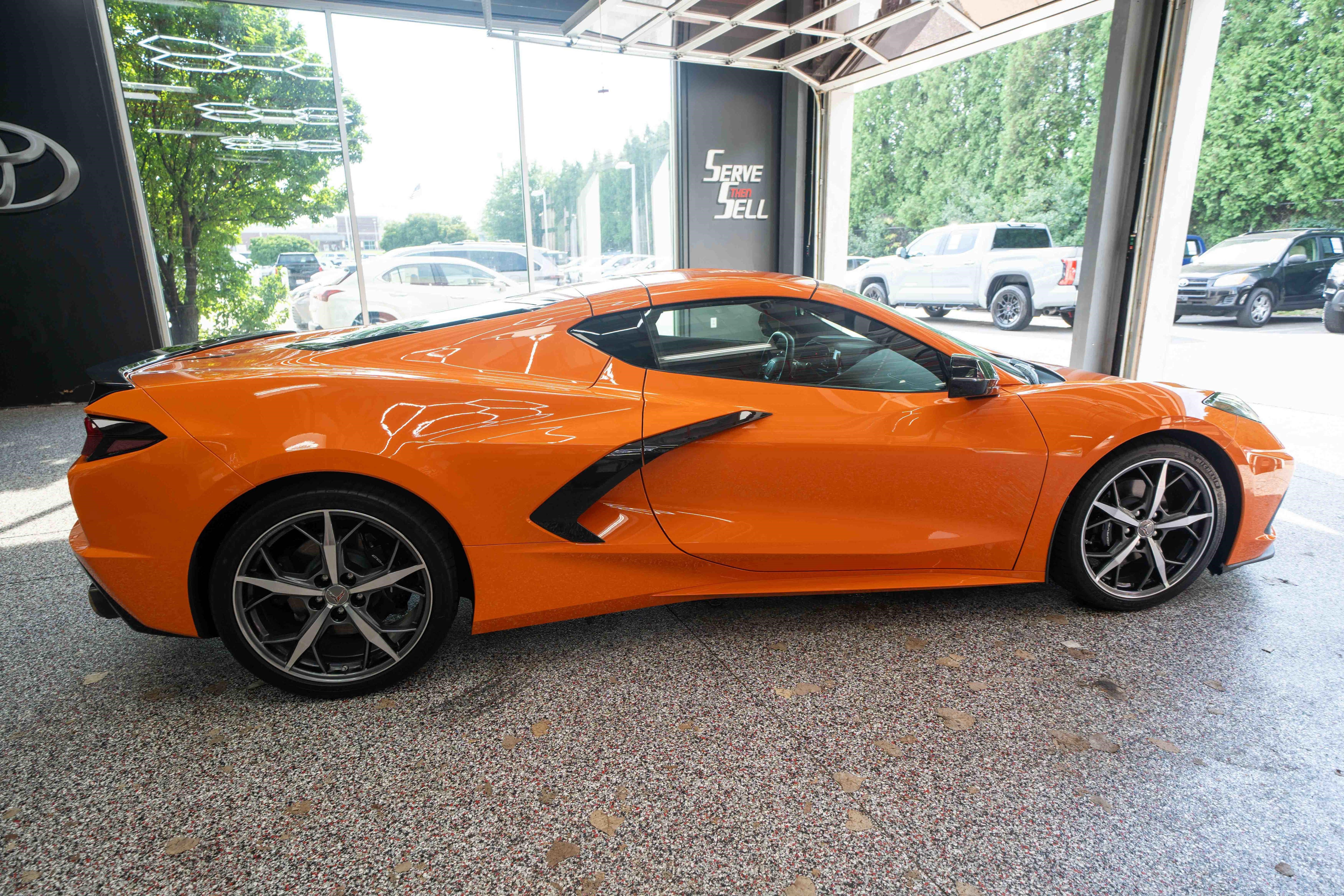 Used 2023 Chevrolet Corvette Stingray Coupe w/ 1LT RWD image 4