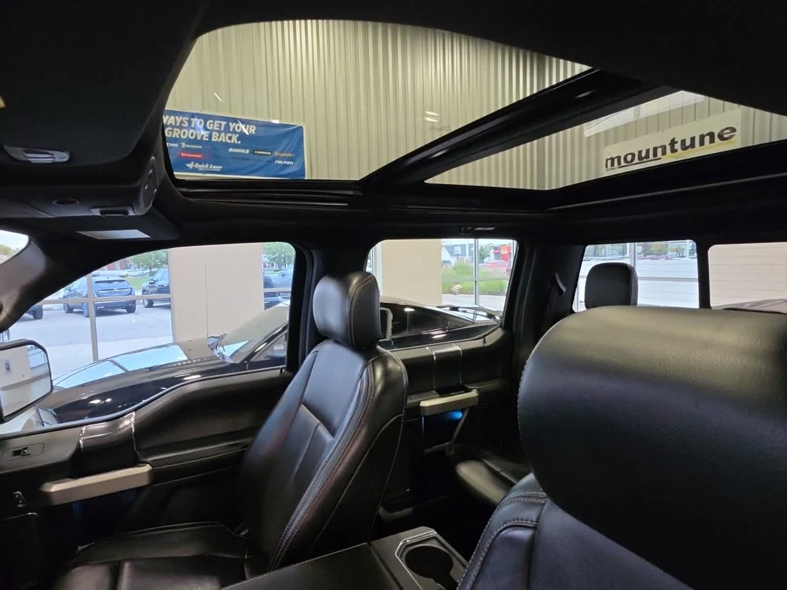 Used 2020 Ford F150 Lariat w/ Equipment Group 502A Luxury AWD/4WD image 19