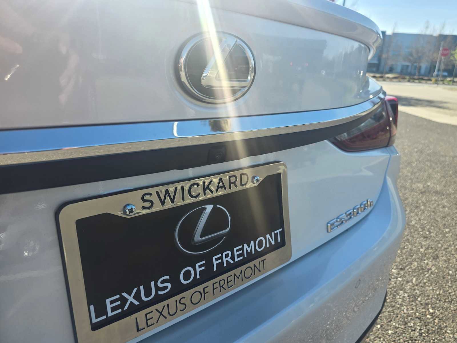 Certified 2025 Lexus ES 300h ES 300h w/ Premium Package image 16