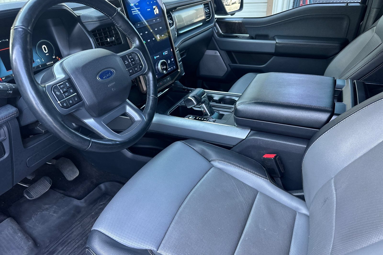 Used 2022 Ford F150 Lightning Lariat AWD/4WD image 9