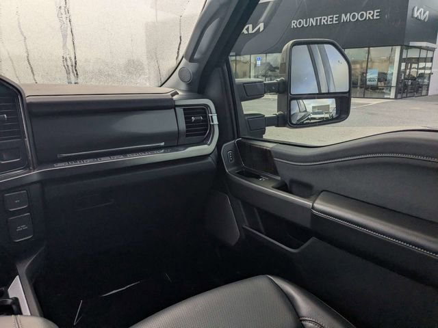 Used 2024 Ford F250 Lariat image 14