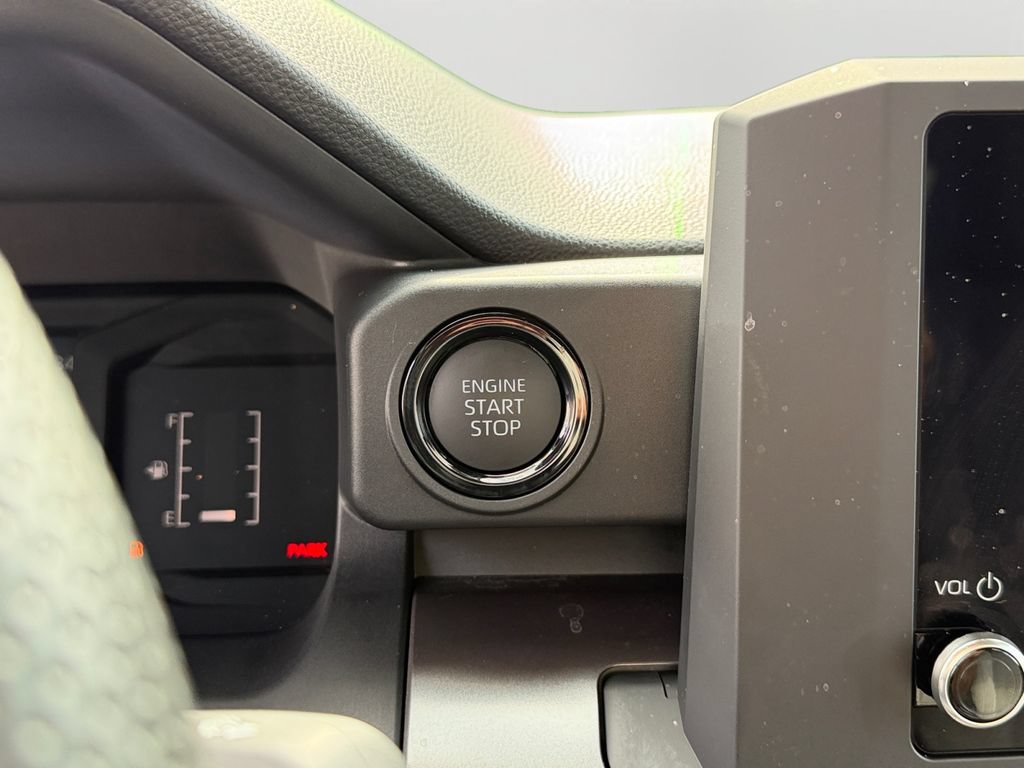 Certified 2026 Toyota Tacoma SR5 AWD/4WD image 17