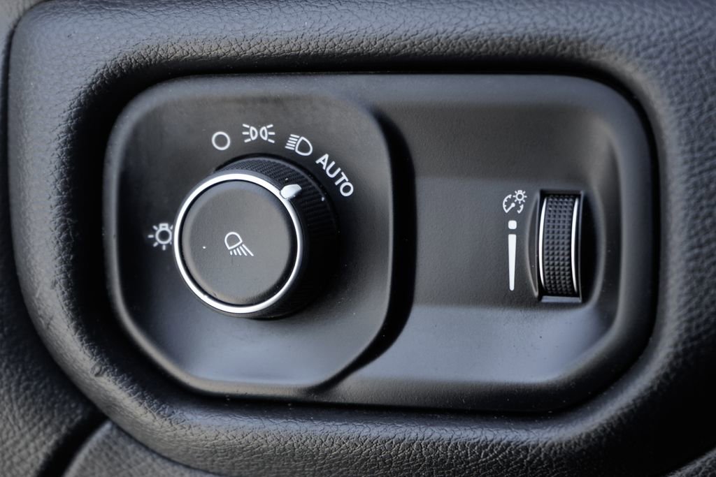 Used 2024 RAM 3500 Tradesman image 20