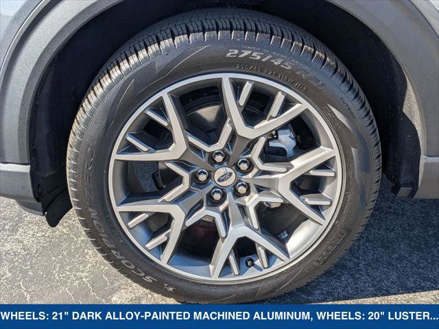 Used 2025 Ford Explorer Platinum w/ Ultimate Package AWD/4WD image 9